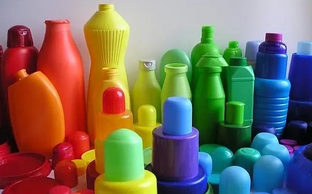 Crean plástico auténtico a partir de los árboles