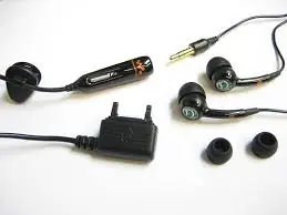 Como reparar el cable roto de tus auriculares