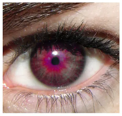 Ojos violetas