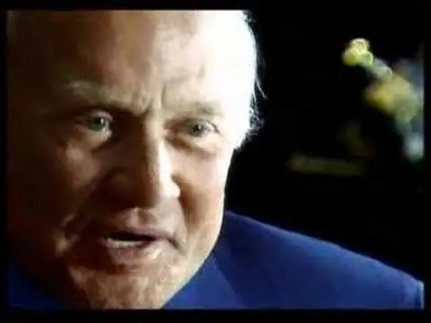 Neil Armstrong dice: "Los extranjeros nos dijeron de ma