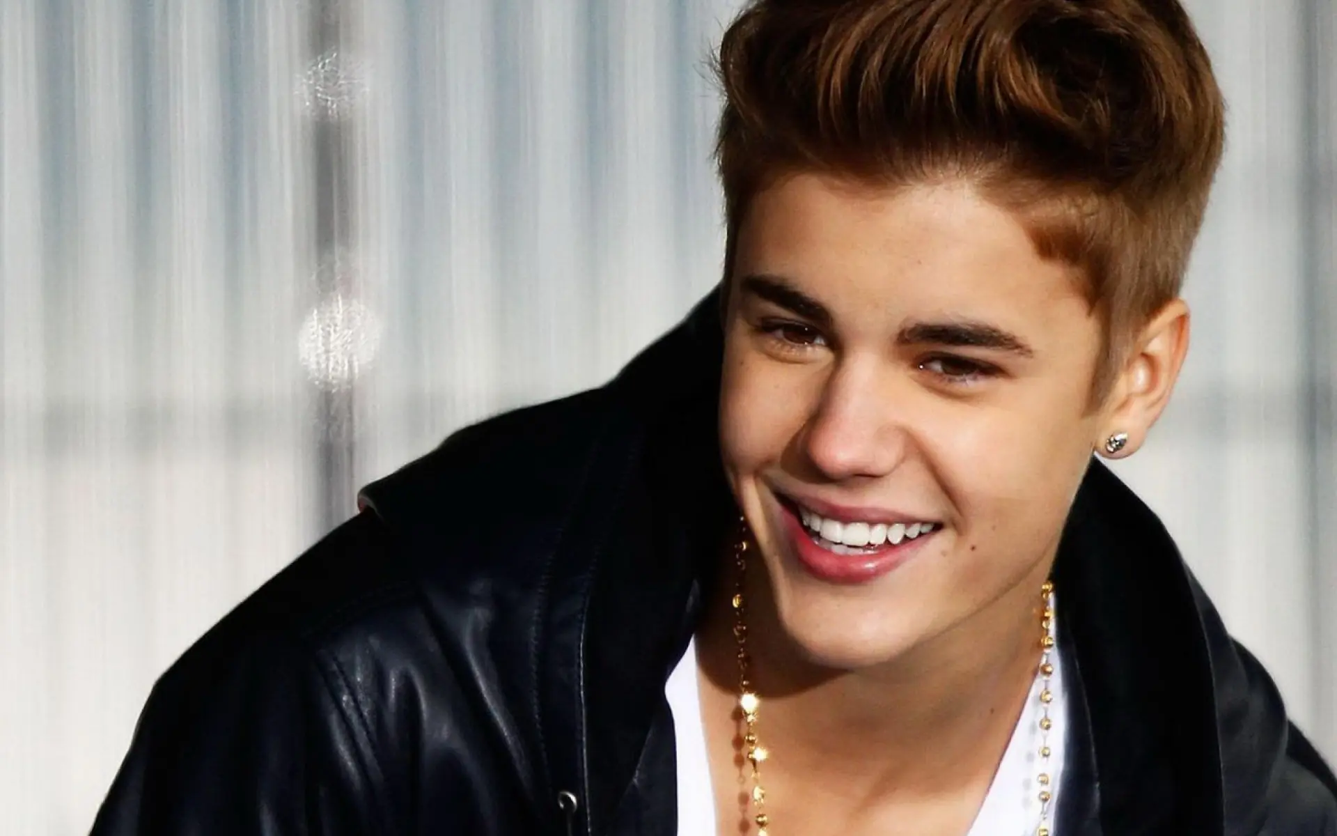 Dibuje a Justin Bieber en Paint y te lo muestro