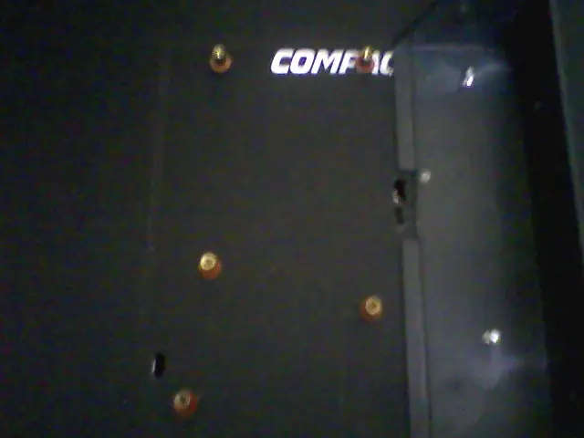Como armar un monitor de pc con un pantalla lcd de notebook