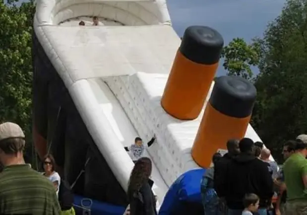 Parques infantiles terriblemente inapropiados
