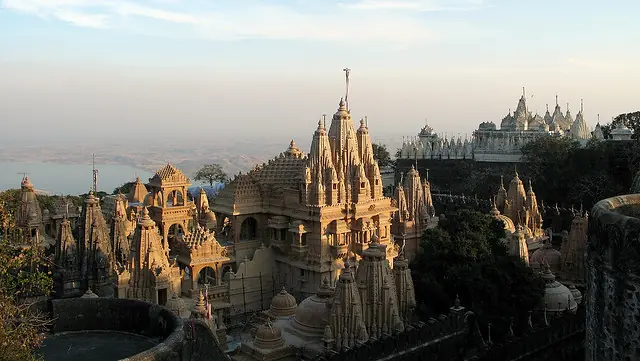 La Colina de Templos - India