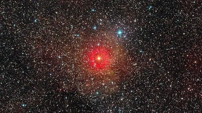 Estrella amarilla gigante, 1.300 veces el diámetro del Sol