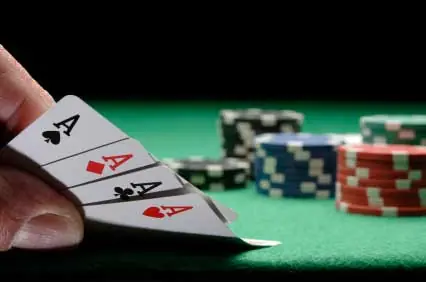 Entra y aprendé a jugar al Poker