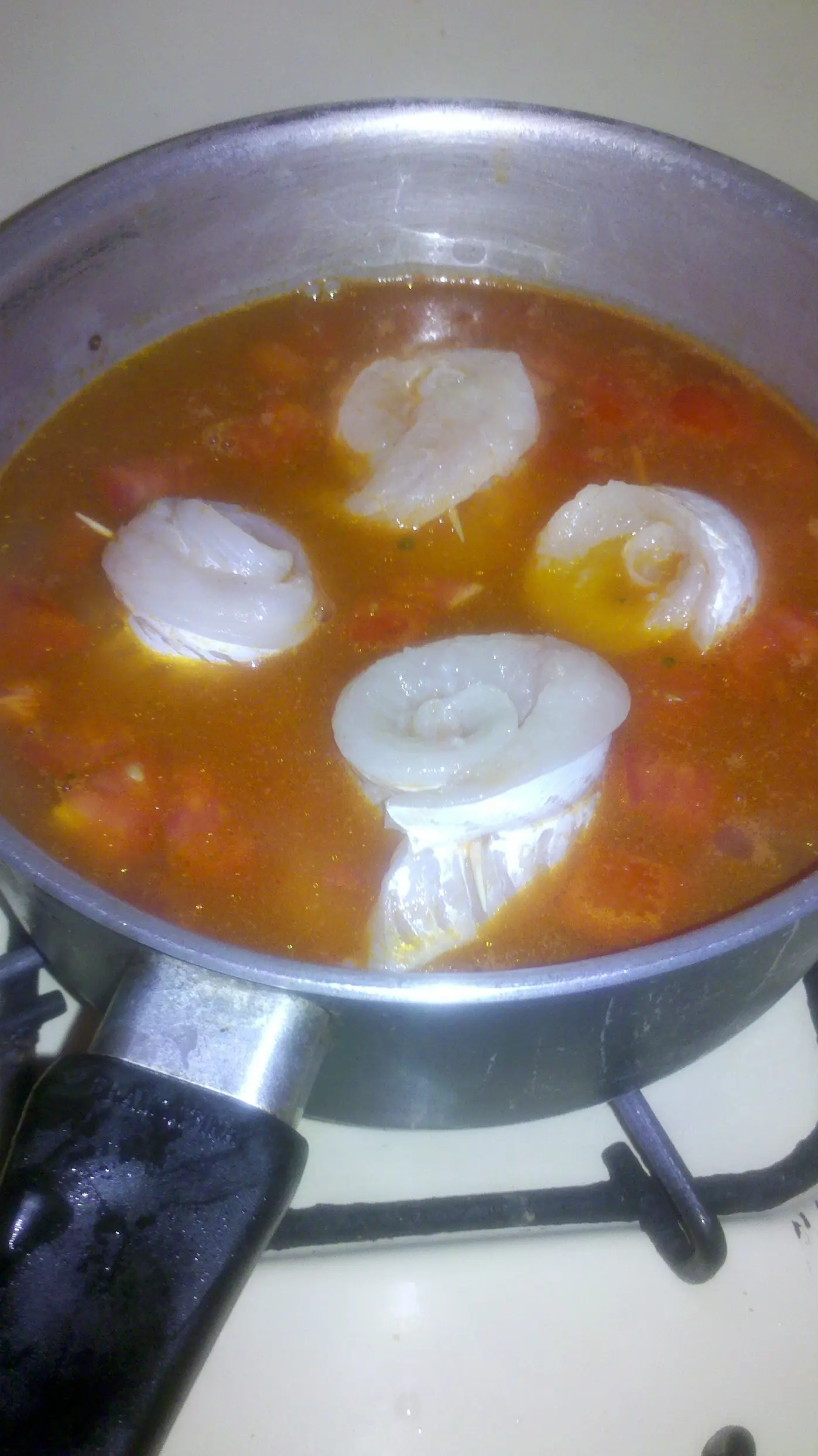 la gordocazuela de arroz mariscos y rollitos de merluza