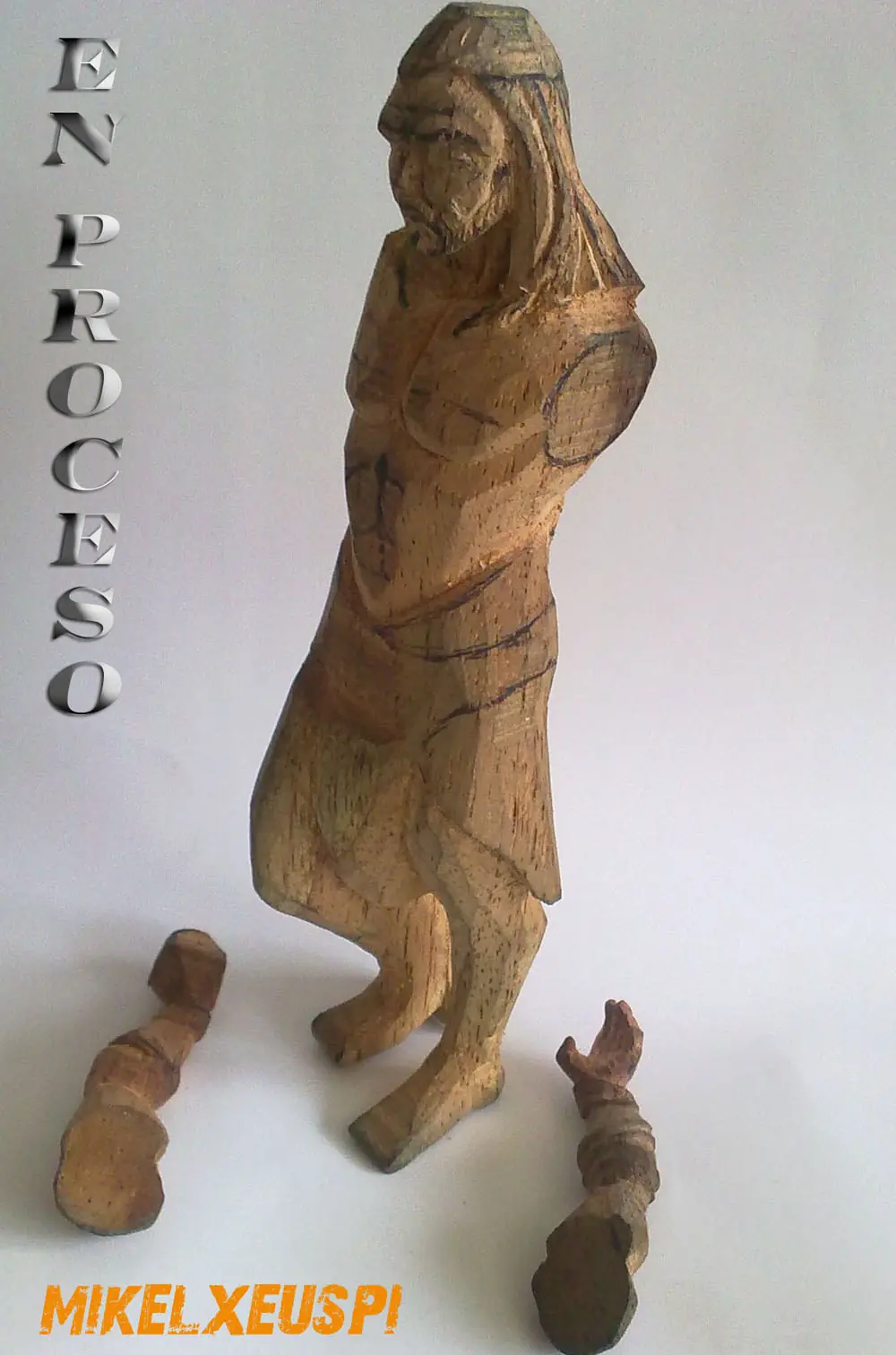 poseidon tallado en madera