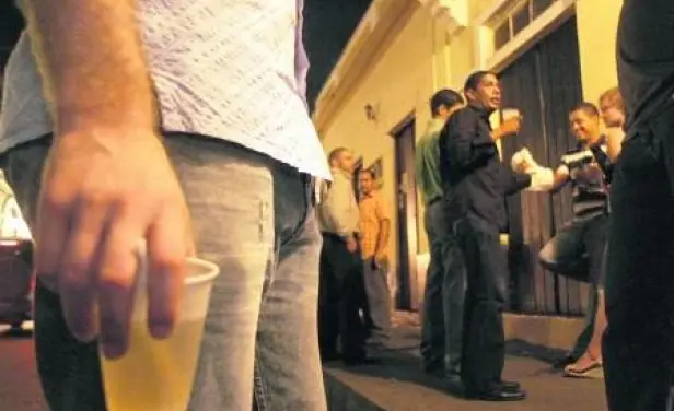 Hombres es necesario salir 2 veces a la semana
