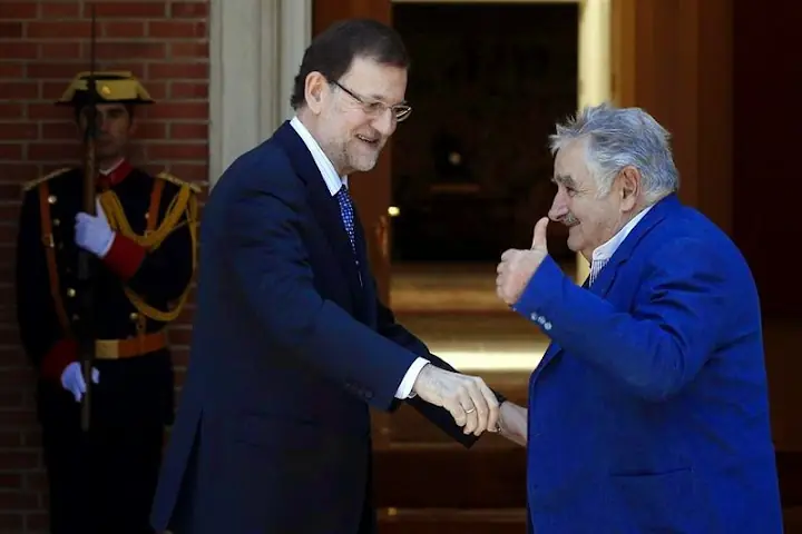 Nos sentimos orgullosos del progreso de Uruguay, dijo el rey