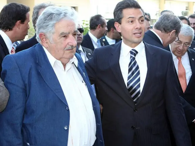 Qué hizo el presidente mexicano en Uruguay?