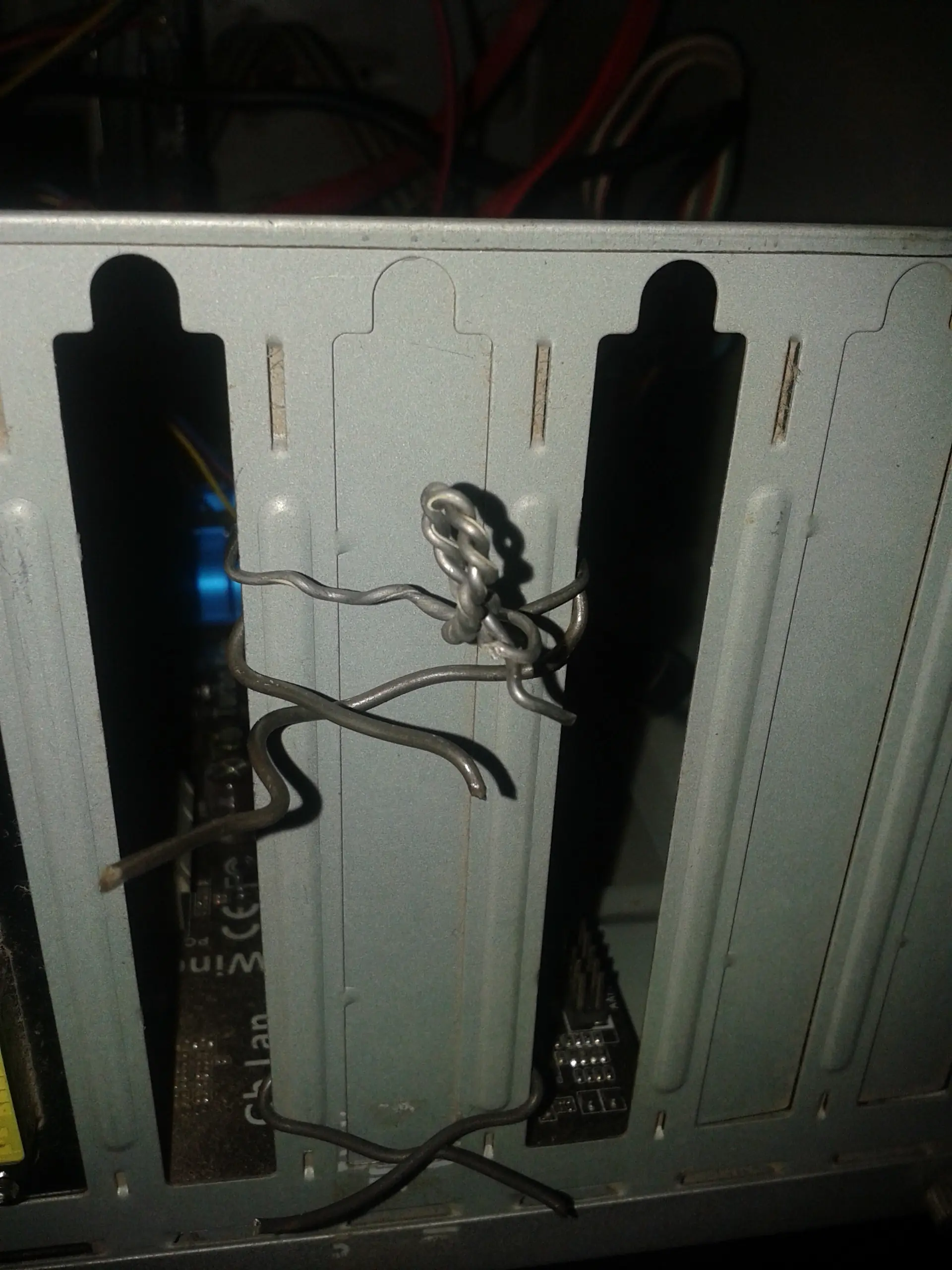 Colocar cooler a una placa de video (con alambre)