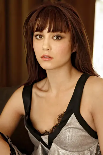 Mary elizabeth o Emilia Clarke? Capitan america 2