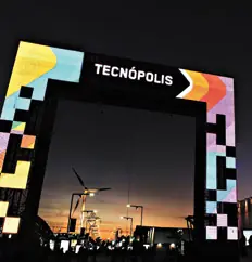 Una gran feria tecnológica y artística para multitudes