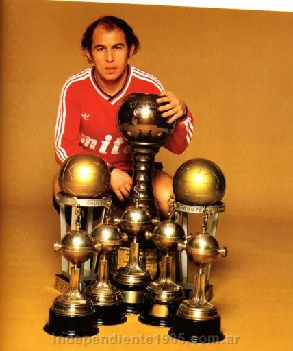 Iniesta habló sobre su comparación con Bochini