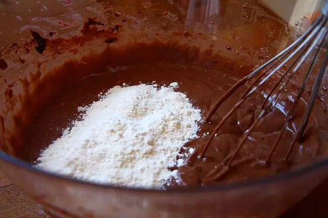 Bizcochuelo de chocolate al vino tinto