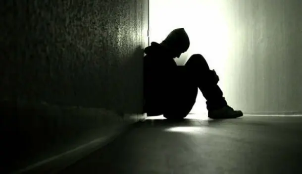 que cosas llevan a una persona a querer dejar de existir?