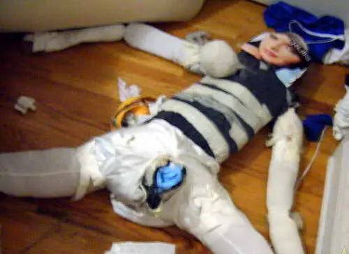 Cómo hacer una muñeca de compañía casera