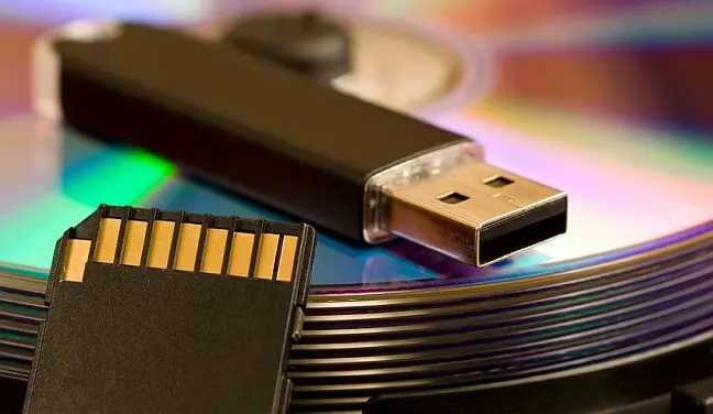 Cómo recuperar una memoria USB dañada