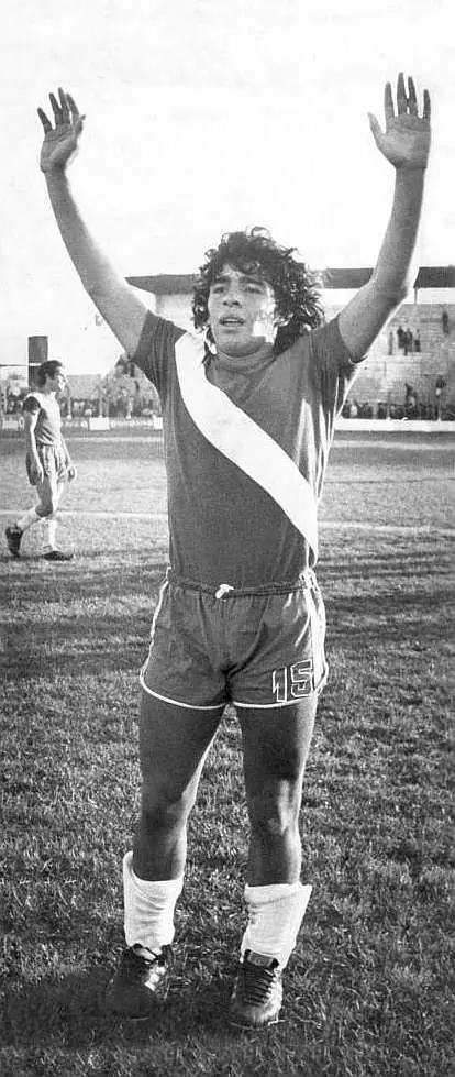 Hace 35 años nacia la leyenda del 10