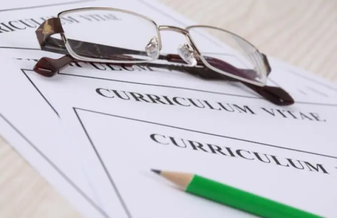 Envió el currículum con una foto de su pene y fue multado