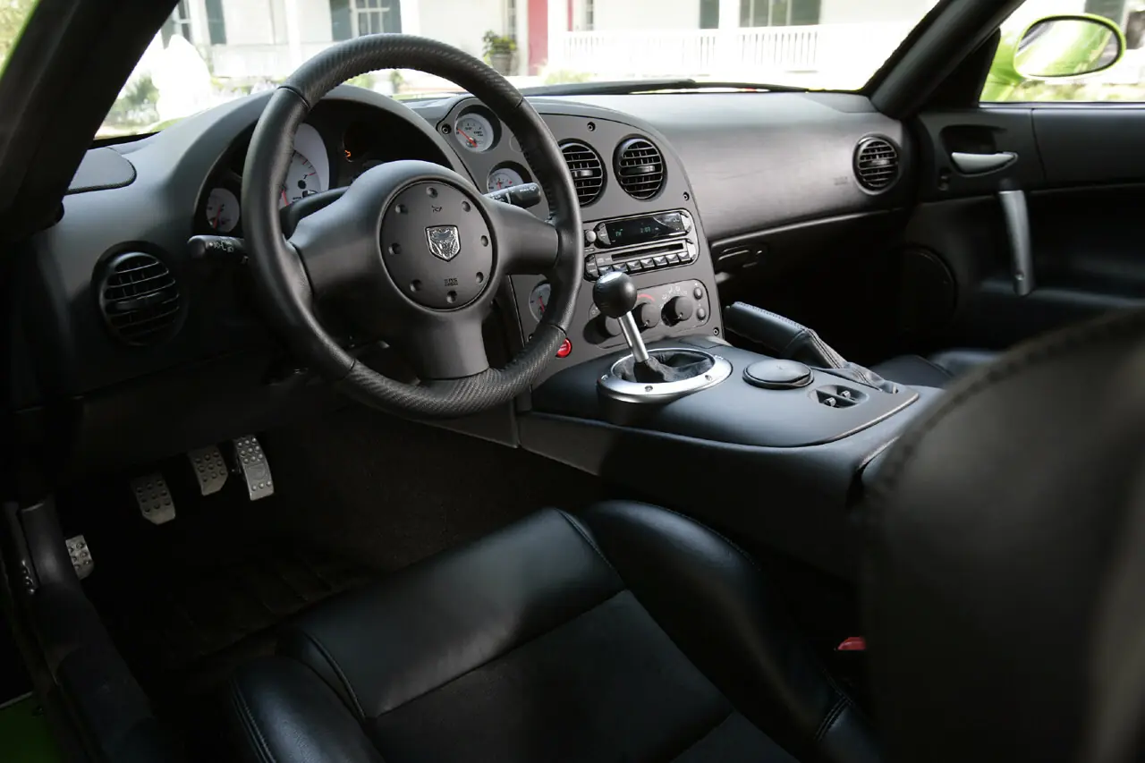 ficha dodge viper