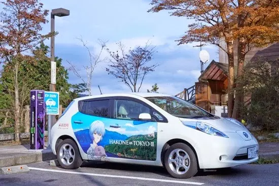 Postes de carga de coches eléctricos inspirados en Evangeli