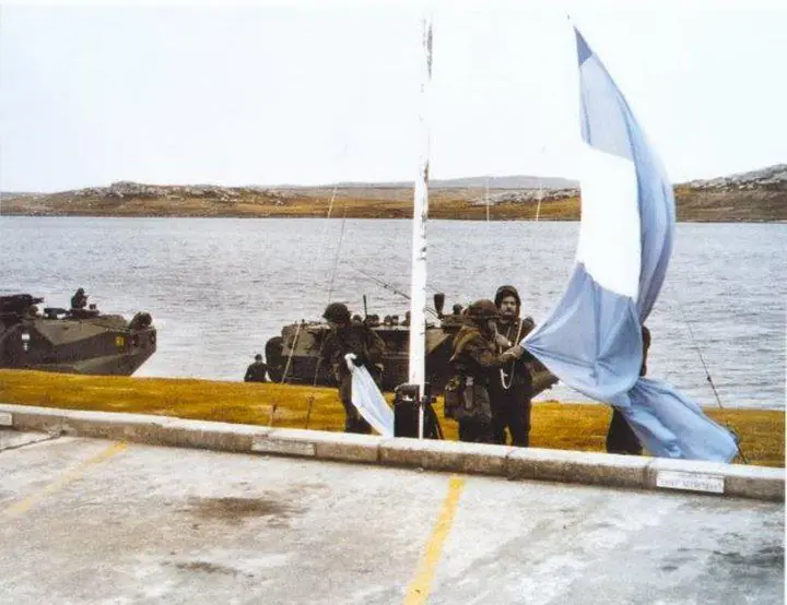 LAS MALVINAS SON ARGENTINAS