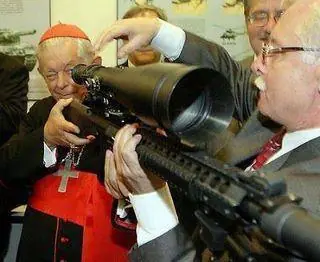 Banco del vaticano es el mayor accionista de armamentos