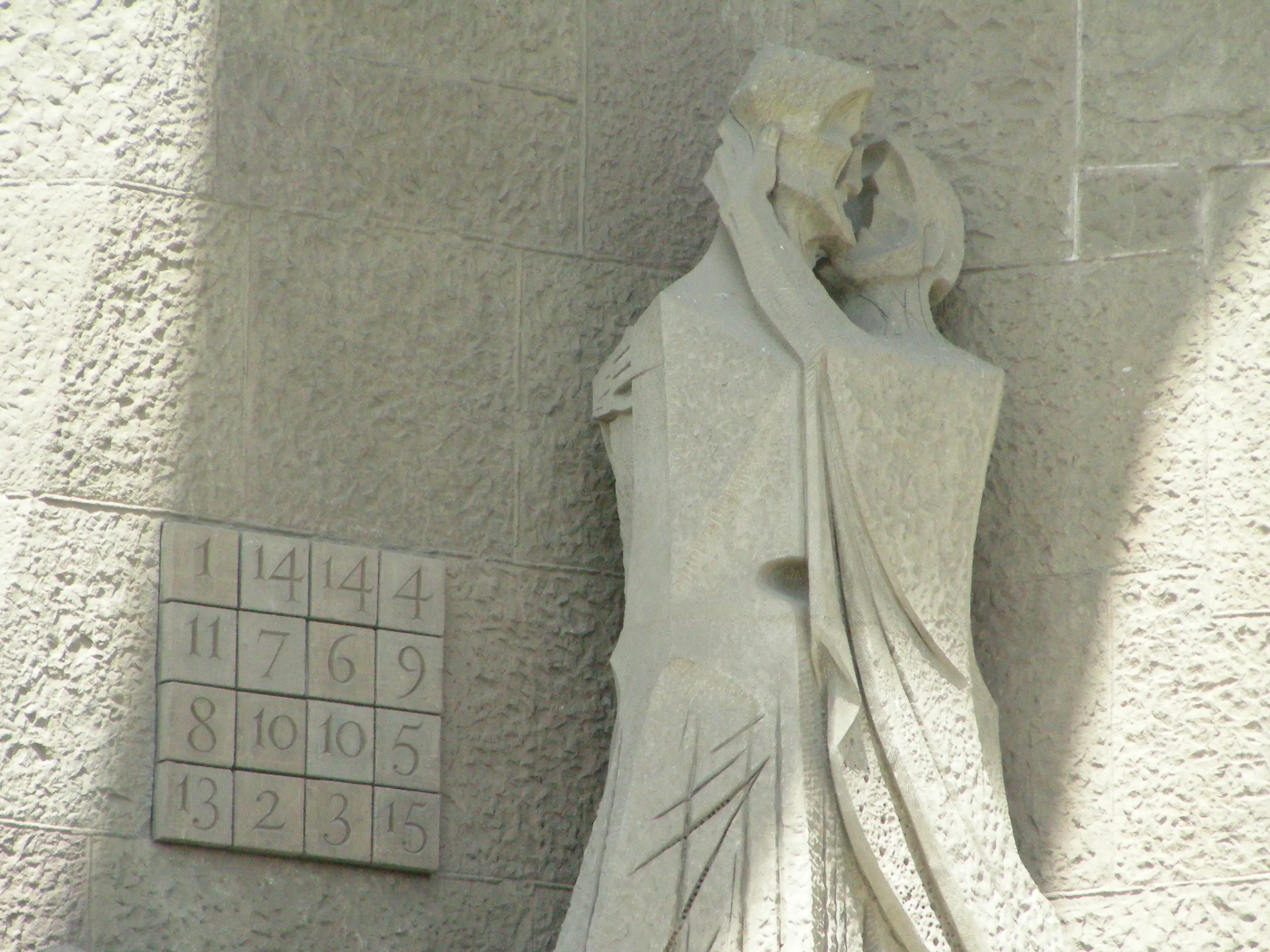 antonio gaudi