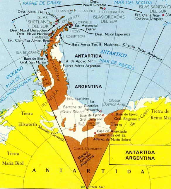 Nos Lavan El Cerebro !