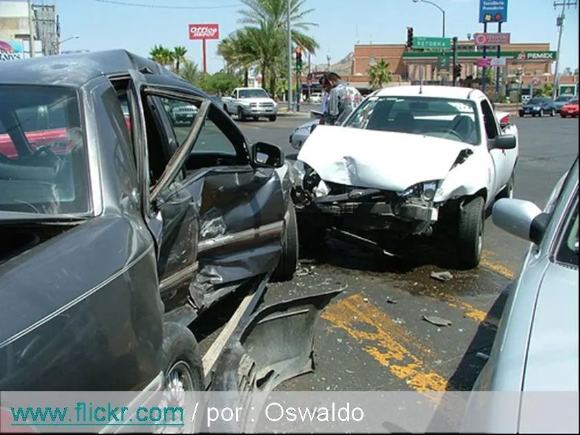 Tipos de choques en auto ...