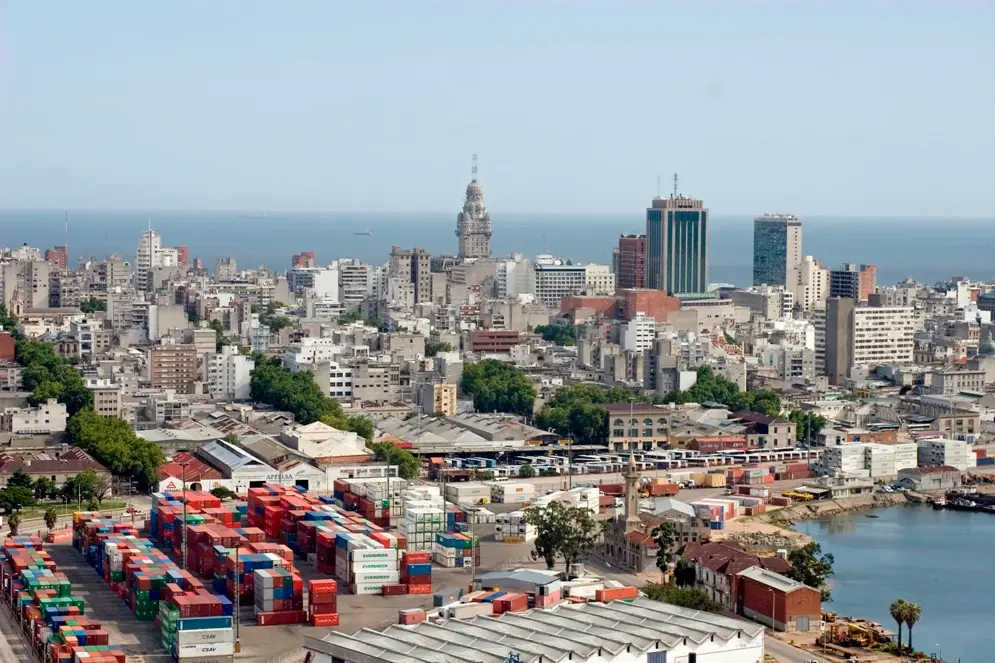 Uruguayos y orientales: itinerario de una síntesis compleja