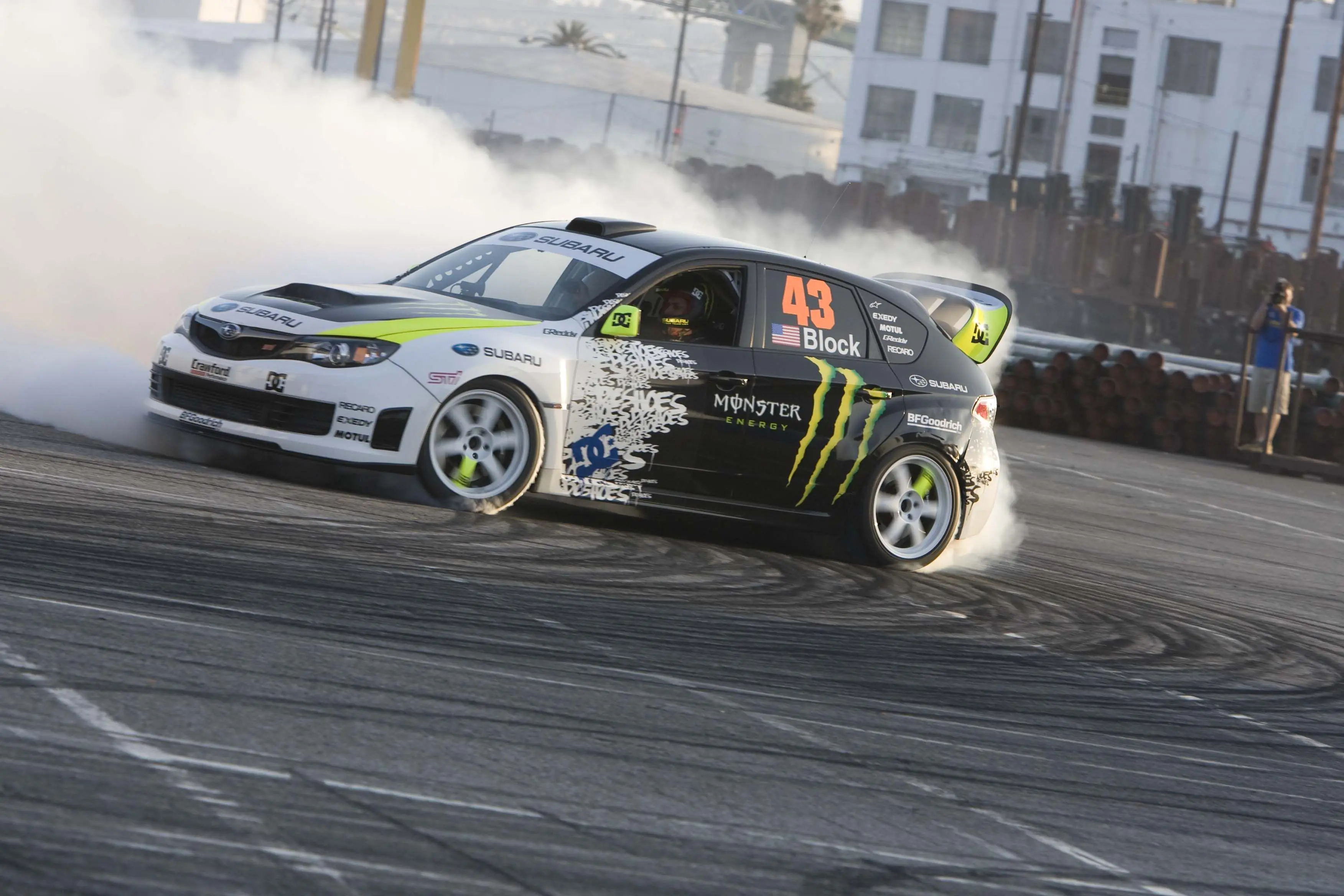 Ken Block y su subaru