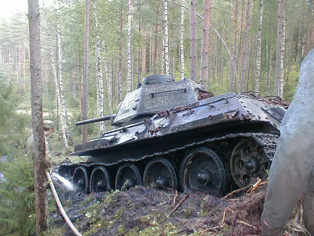 rescate de tanque ruso (50 años en un lago!)