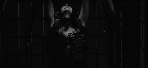 Otro post de gif de terror...