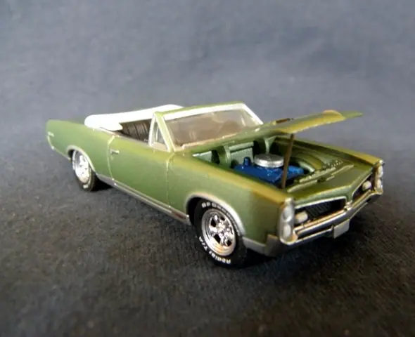 autos en miniatura
