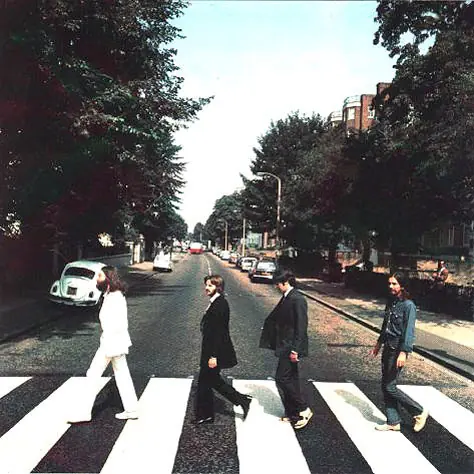 Los Beatles al cruzar Abbey Road [Sesión Fotográfica] [His