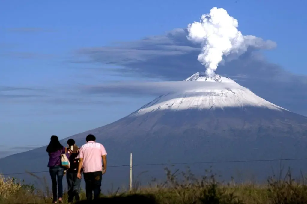 El volcán Popocatépetl, en México, registra 166 exhalacio