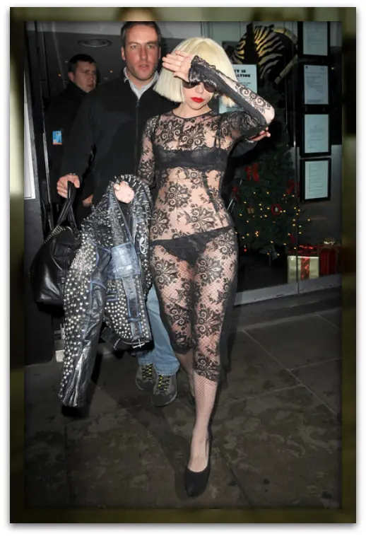 Los mejores outfits/trajes de Lady Gaga