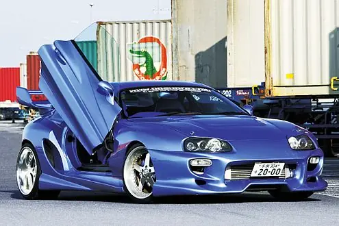 Los 10 autos mas rapidos y mas caros del mundo 2011.