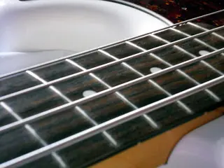 Cómo hacerte tu propio bajo fretless?