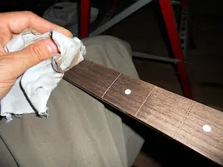 Cómo hacerte tu propio bajo fretless?