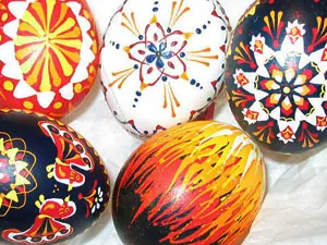 Qué simbolizan los huevos de Pascua? No resulta difícil im