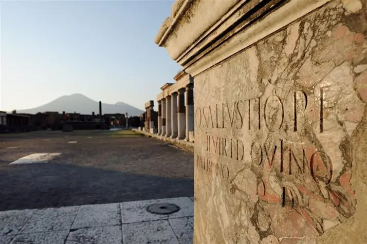Muertes misteriosas en Pompeya