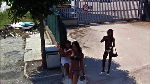Pillados Haciendo Cosas Raras En Google Street View!