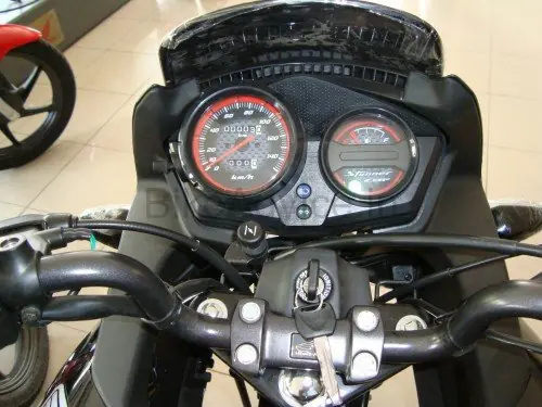 Motos de 125cc a 150cc que no llegan al país [Un Bajon!]