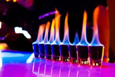 prepara tus propios Tragos Flambeados!