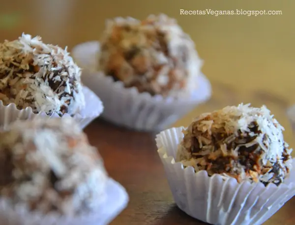 Trufas veganas de chocolate