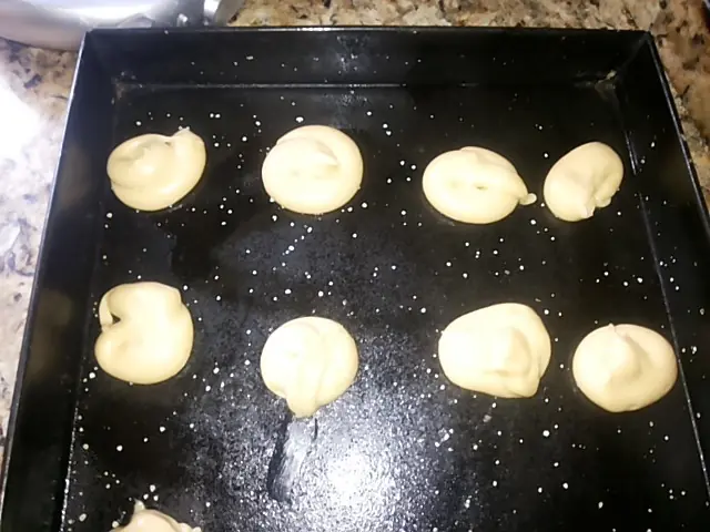 profiteroles